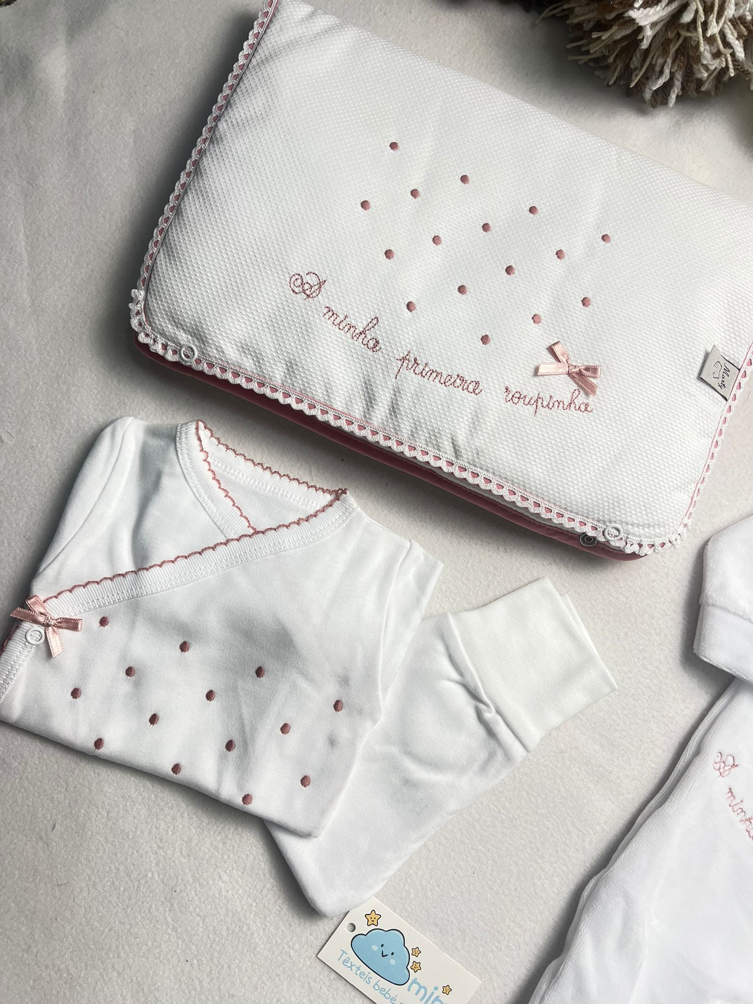 Kit 1ª Roupinha Pintas Rosa Velho - Image 2